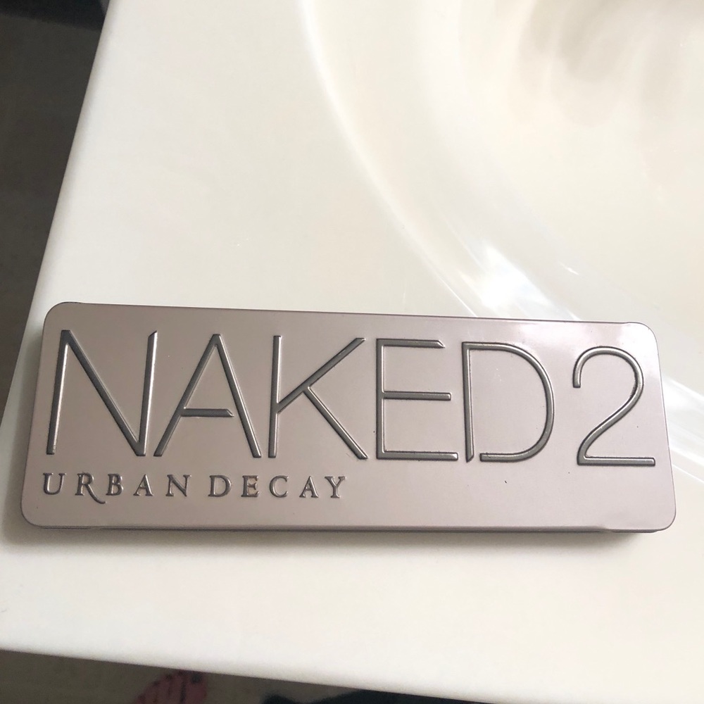 Urban decay naked 2